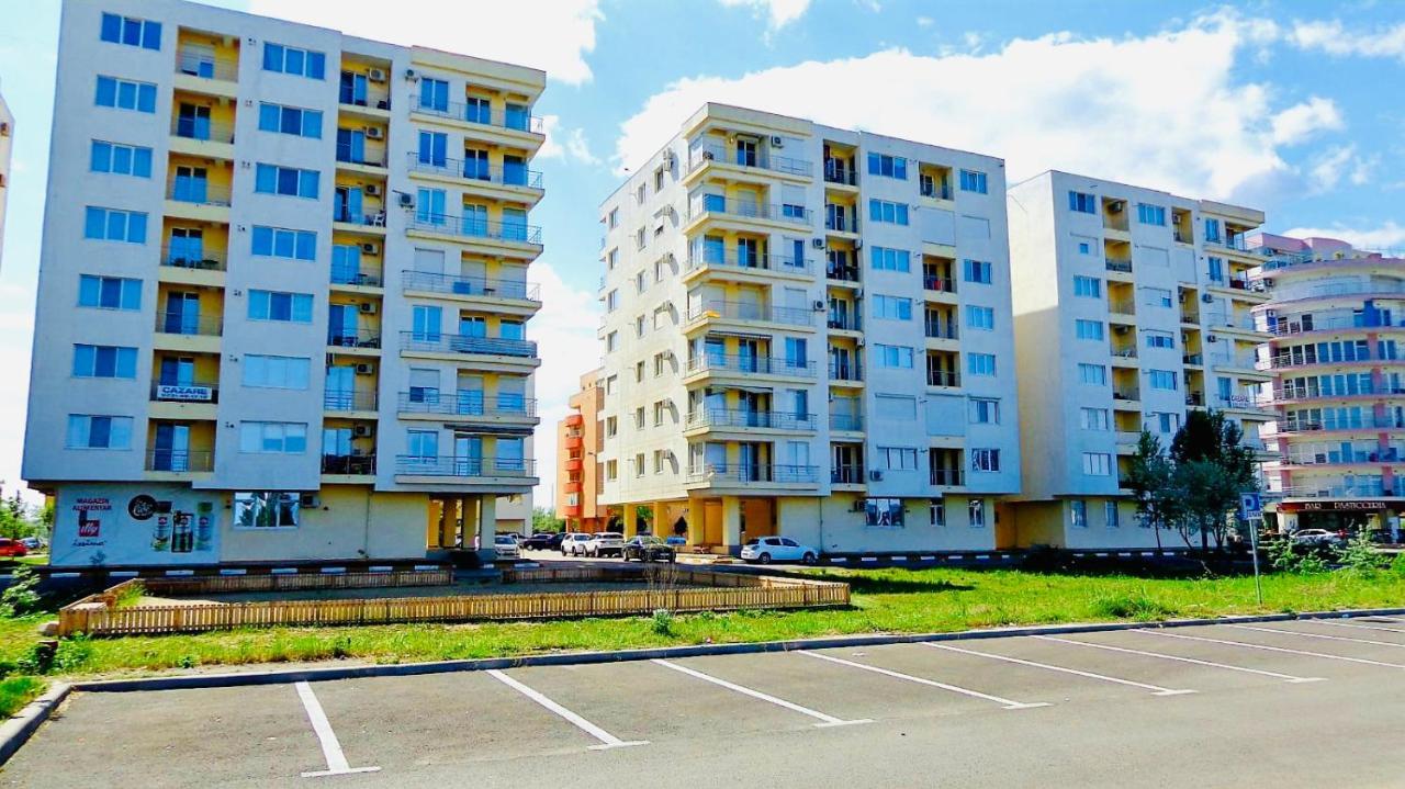 Alcomar Apartment - Summerland Mamaia Exteriör bild